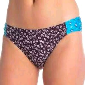 Laundry by Shelli Segal Argali Bikini Bottom.